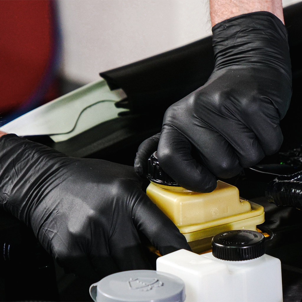 Grease Bully Gloves in Action